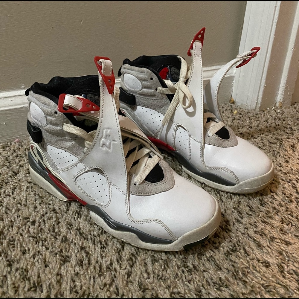 Jordan 8s bugs bunny